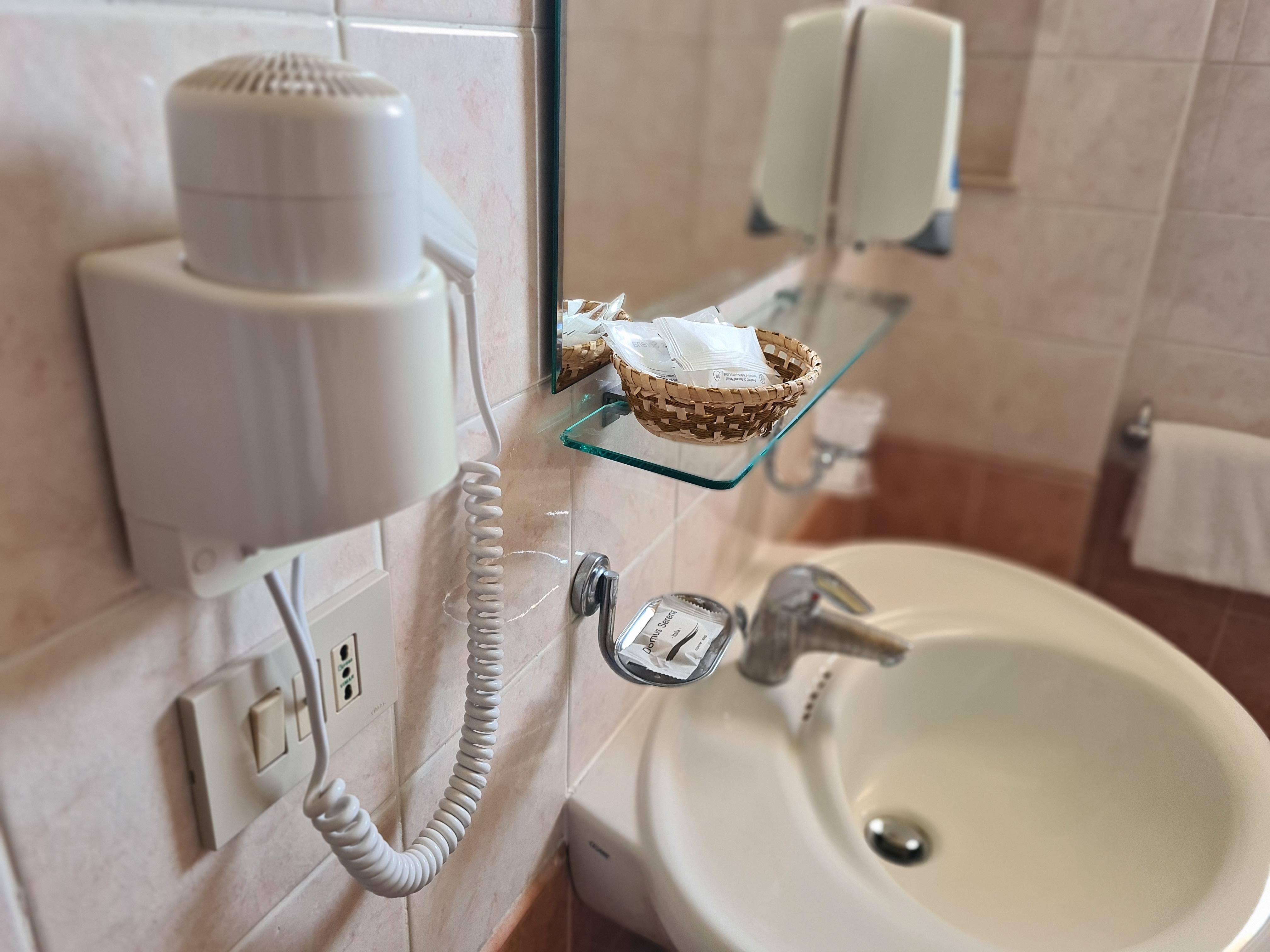 Alexander Hotel 3*