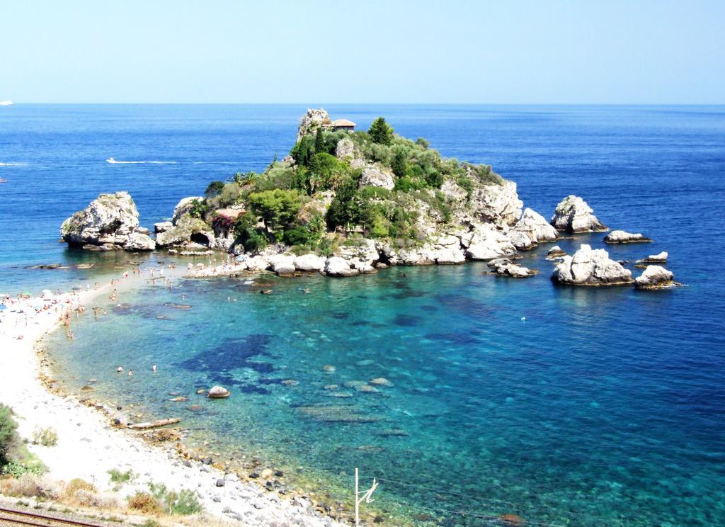 Alexander Giardini Naxos