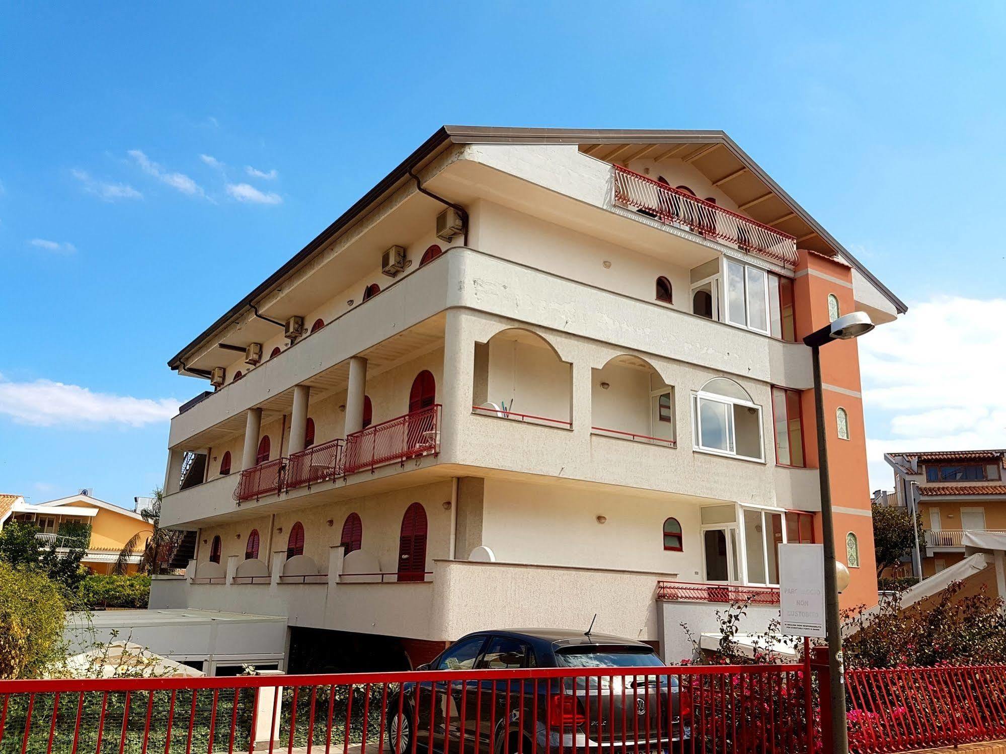 Alexander Hotel Giardini-Naxos
